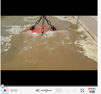 魯磁科技潛水型起重電磁鐵潛水試驗打擾了魚兒睡覺